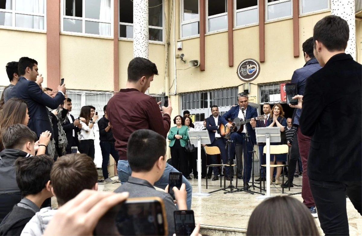 Başkan Uysal, Bahar Şenliğine Katıldı