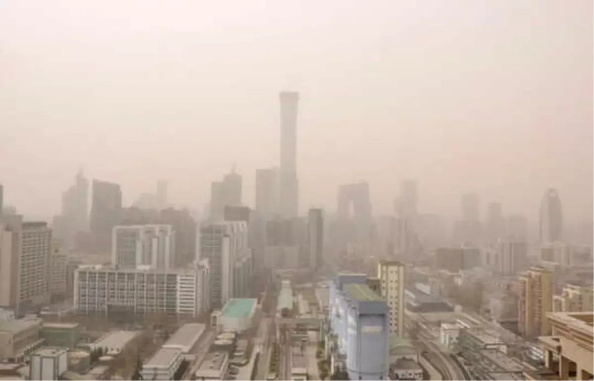 Çin\'de Hava Kirliliği Nedeniyle Mavi Alarm Verildi