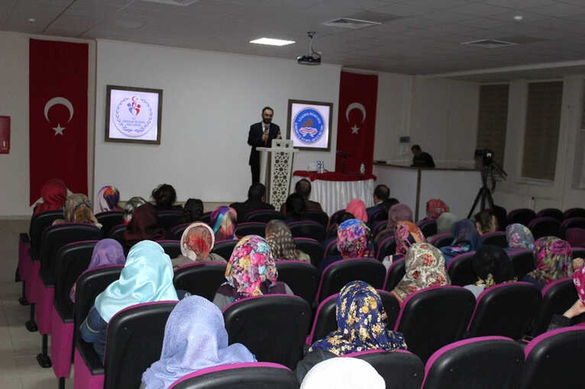 Öğrenciler Şehitler İçin 141 Hatim İndirdi