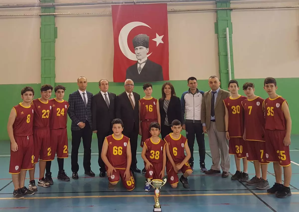 Salonda Basketbol Fırtınası Esti