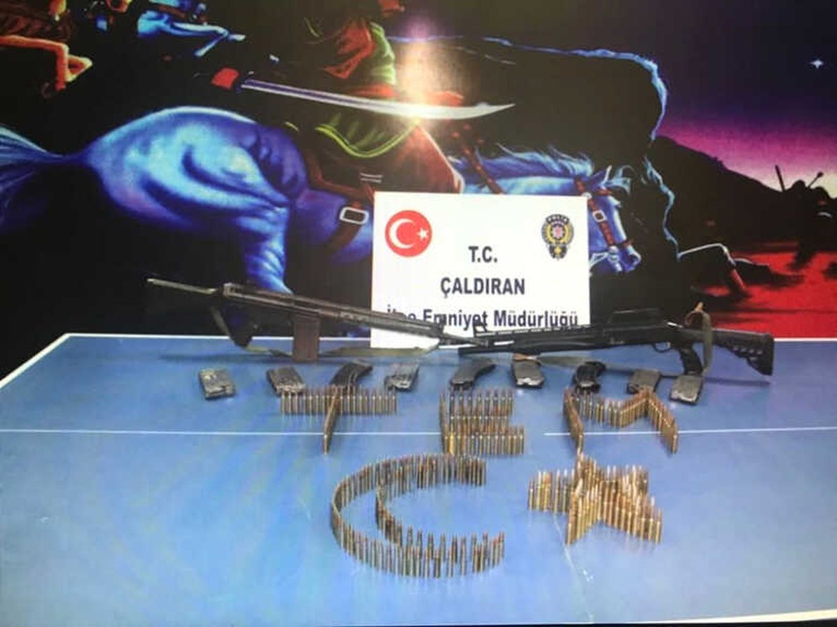 Terör Propagandası Yapan Şahsın Evinden Silah ve Fişek Çıktı