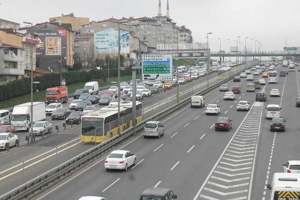 Yeni Havalimanının Adı Trafik Yön Levhalarında Yerini Aldı