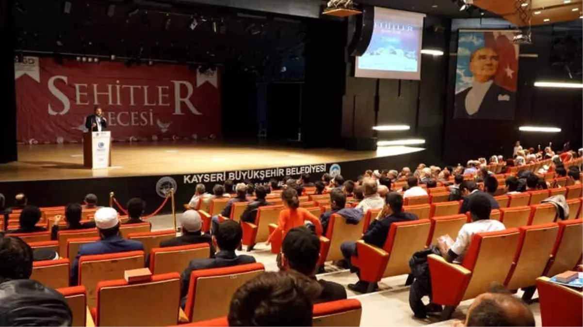 Agd Şehitler İçin Gece Düzenledi