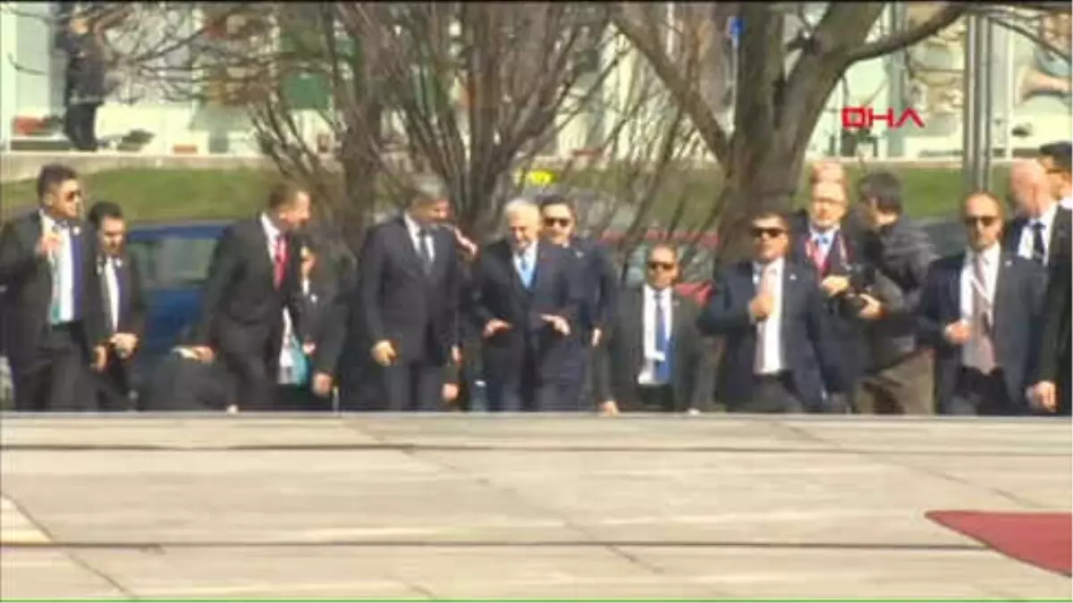 Başbakan Yıldırım Bosna Hersek\'te Törenle Karşılandı