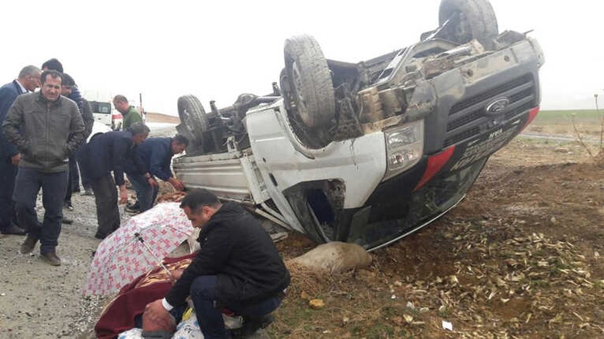 Başkale\'de Trafik Kazası 1 Ağır 2 Yaralı