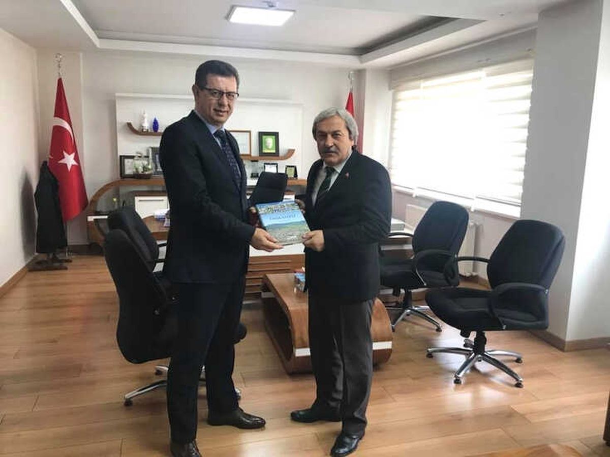 Başkan Şahin, Müdür Yalçın\'la Bir Araya Geldi