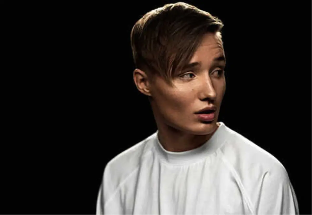 Isac Elliot Mini Performansı ve İmza Günüyle D&r Trump Avm\'de