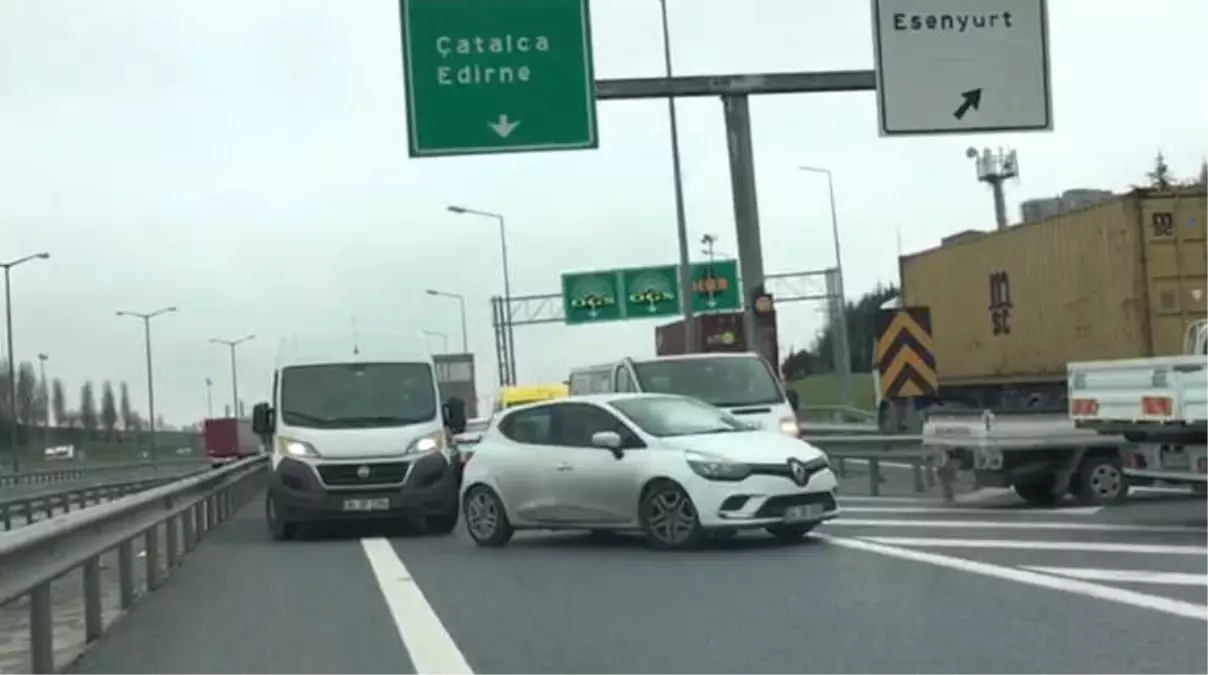 Tem\'de Uyanık Sürücülerin Tersine Yolcuğu Kamerada