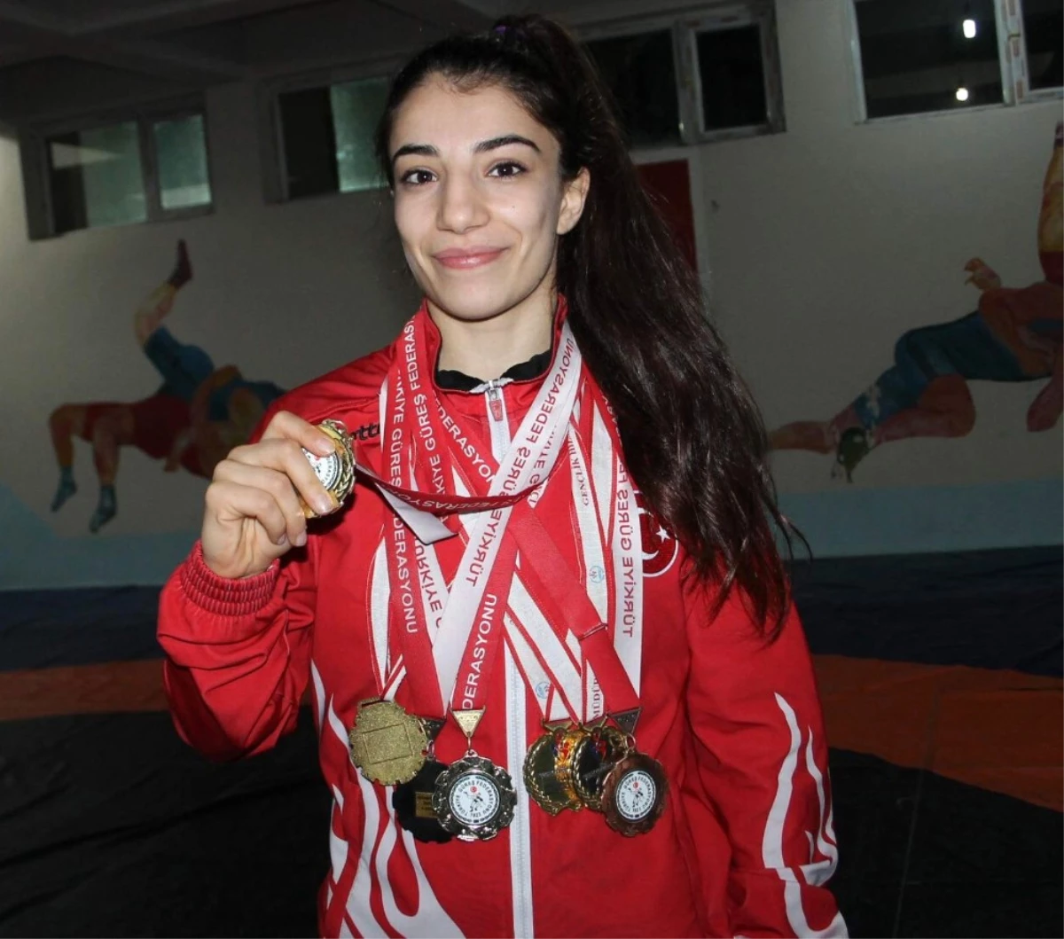 Siirtli Dünya Şampiyonu Evin Demirhan, Olimpiyatlara Hazırlanıyor