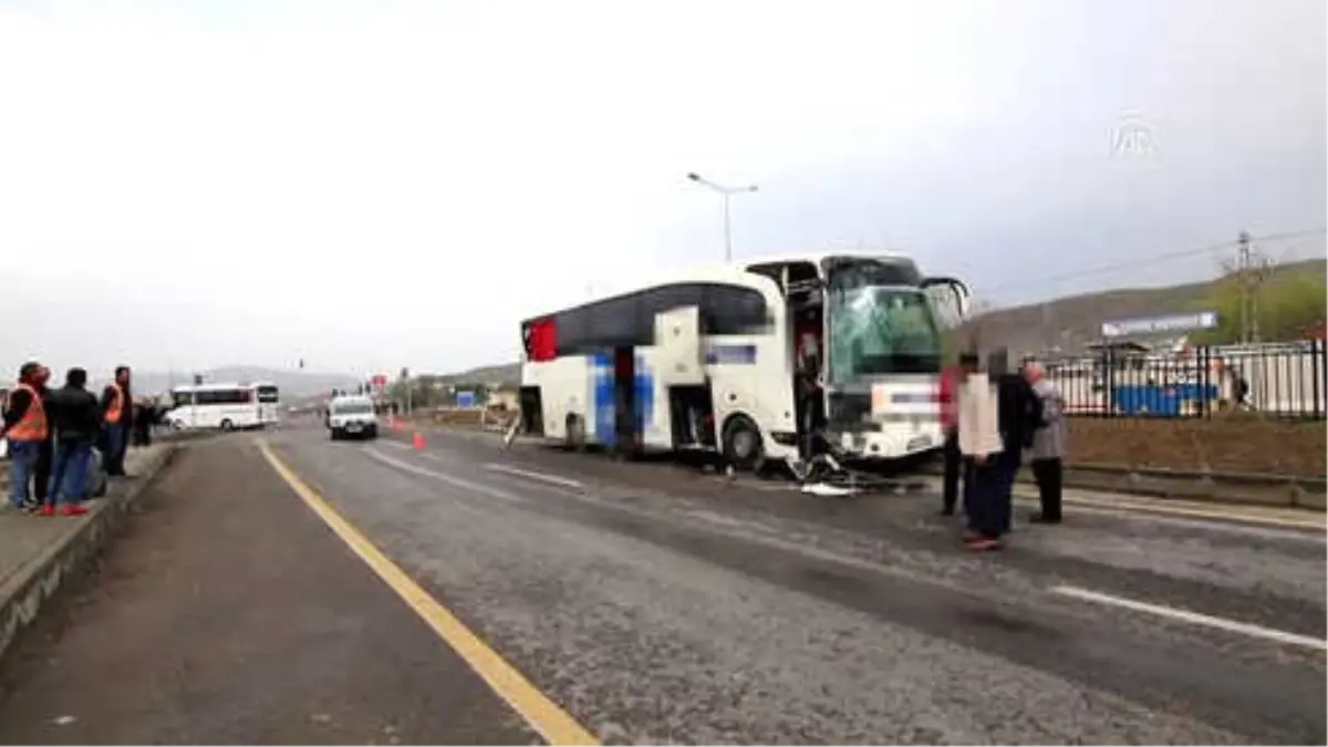 Trafik Kazası: 7 Yaralı