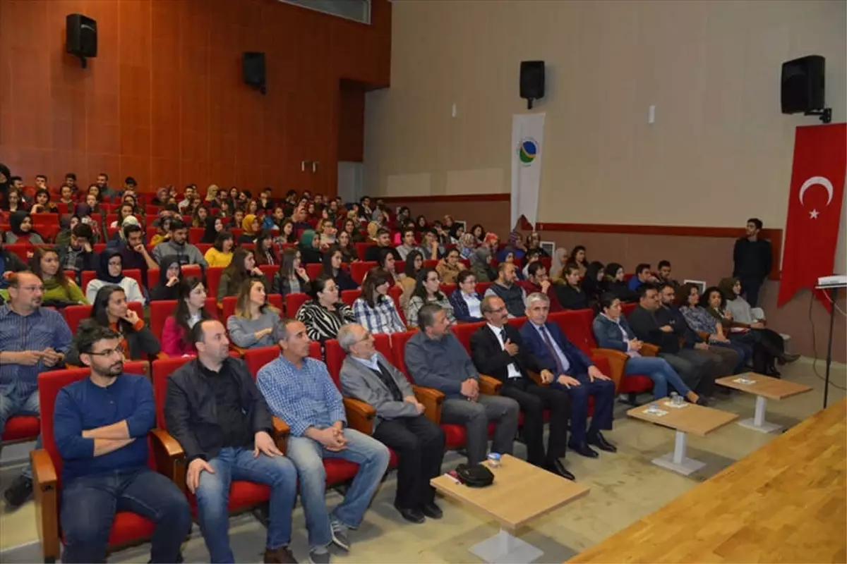 Aeü\'de "Matematik" Konferansı Düzenlendi