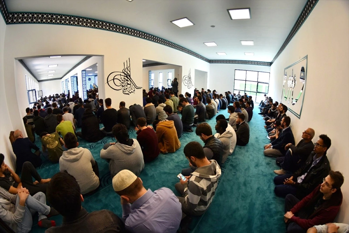 Arifiye Kyk Yurdu\'nda Cami Açılışı Yapıldı