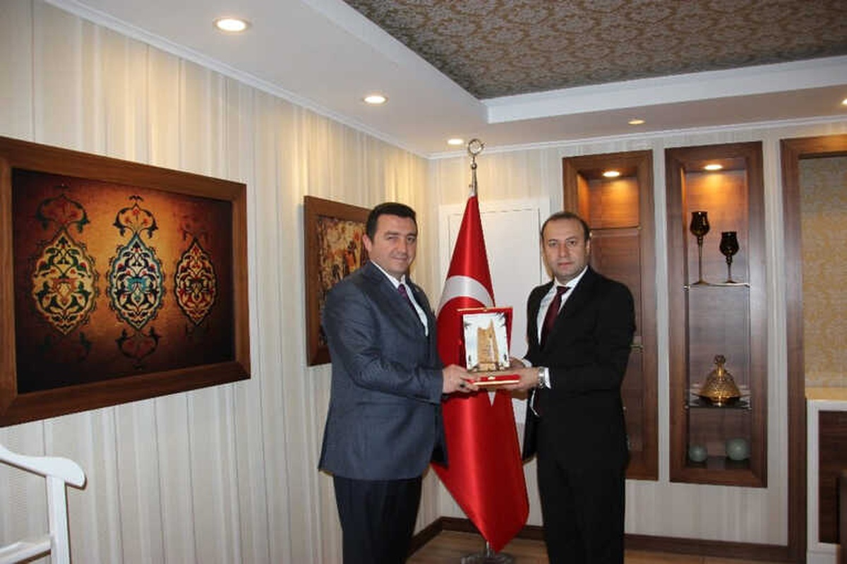 Başkan Bakıcı Çimse-İş Sendikası Genel Merkezi\'ni Ziyaret Etti