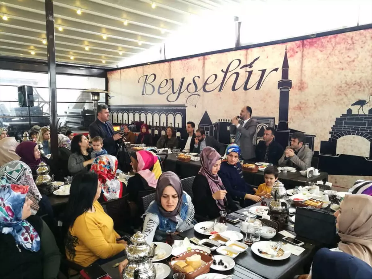 Başkan Özaltun, Beyşehirli Annelerle Buluştu