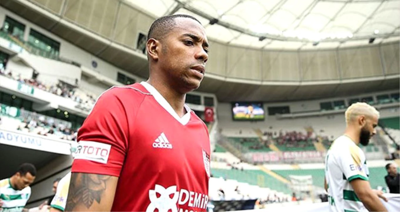 Beşiktaş\'ta Rotayı Robinho\'ya Çevirdi