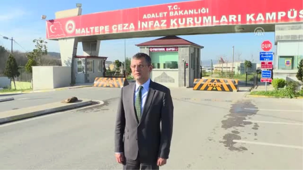 CHP Grup Başkan Vekili Özel, Berberoğlu\'nu Ziyaret Etti