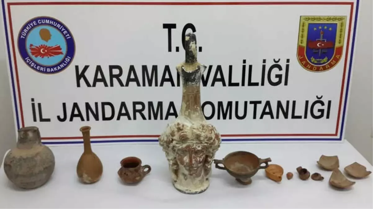 Karaman\'da Durdurulan Otomobilde Tarihi Eser Ele Geçirildi