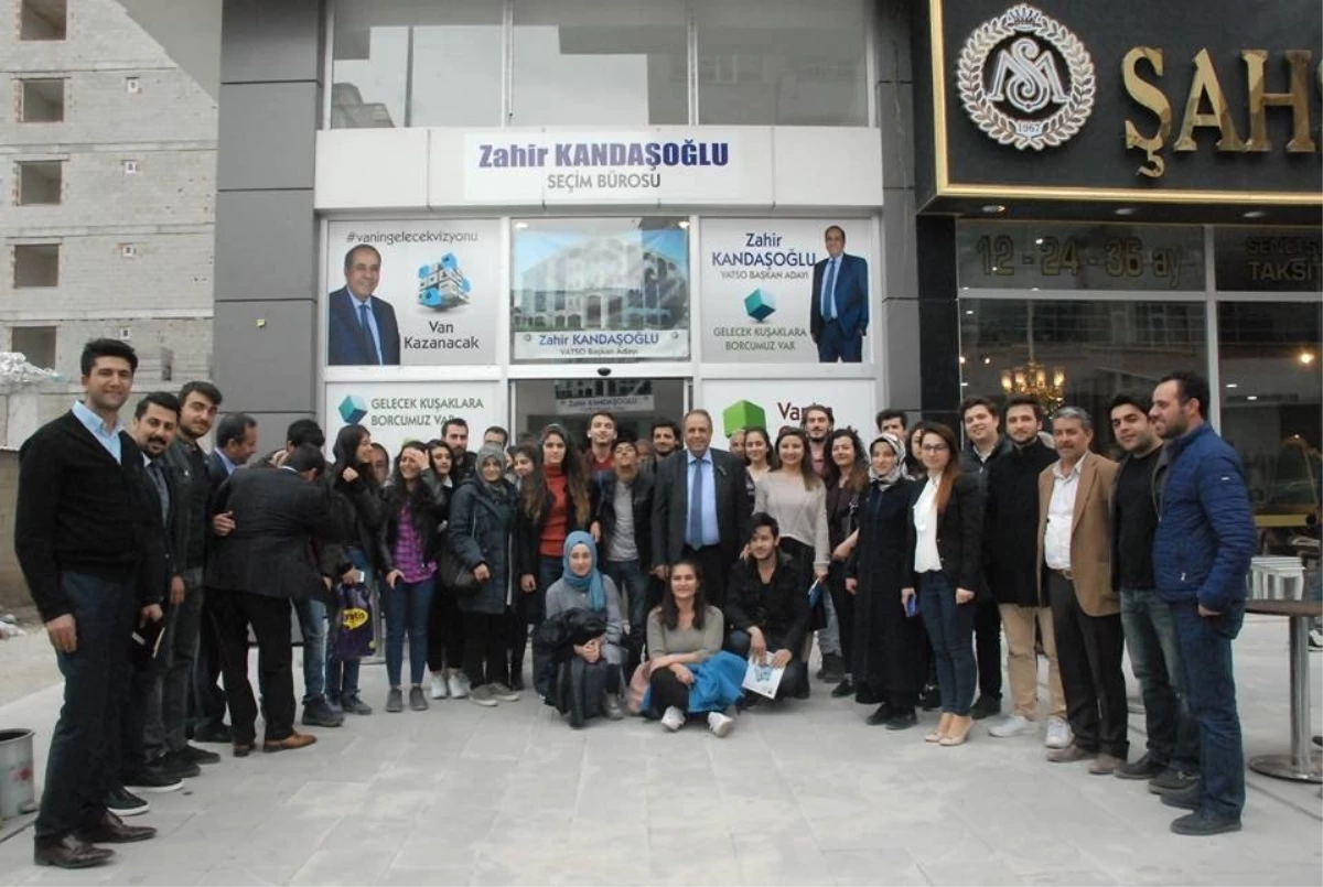 Van Yyü Öğrencilerinden Vatso Adayı Kandaşoğlu\'na Destek Ziyaret