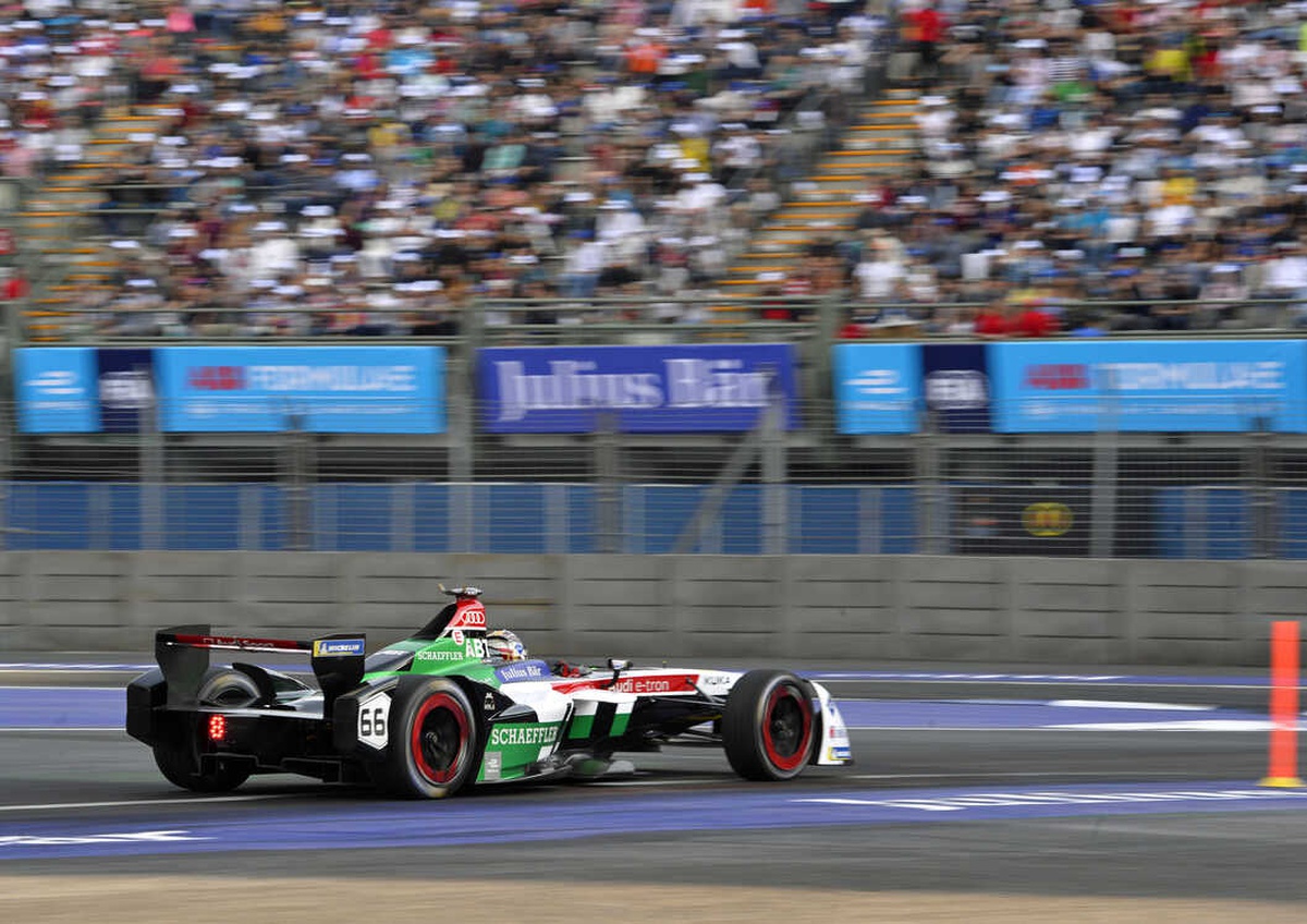 Audi Yeni Nesil Formula E Otomobili Piste Çıktı