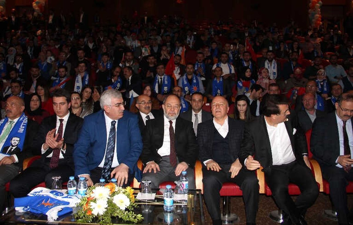 Başbakan Yardımcısı Akdağ: "Macron\'un Eliza Sarayında Terör Örgütünden Birileriyle Görüşmesi...