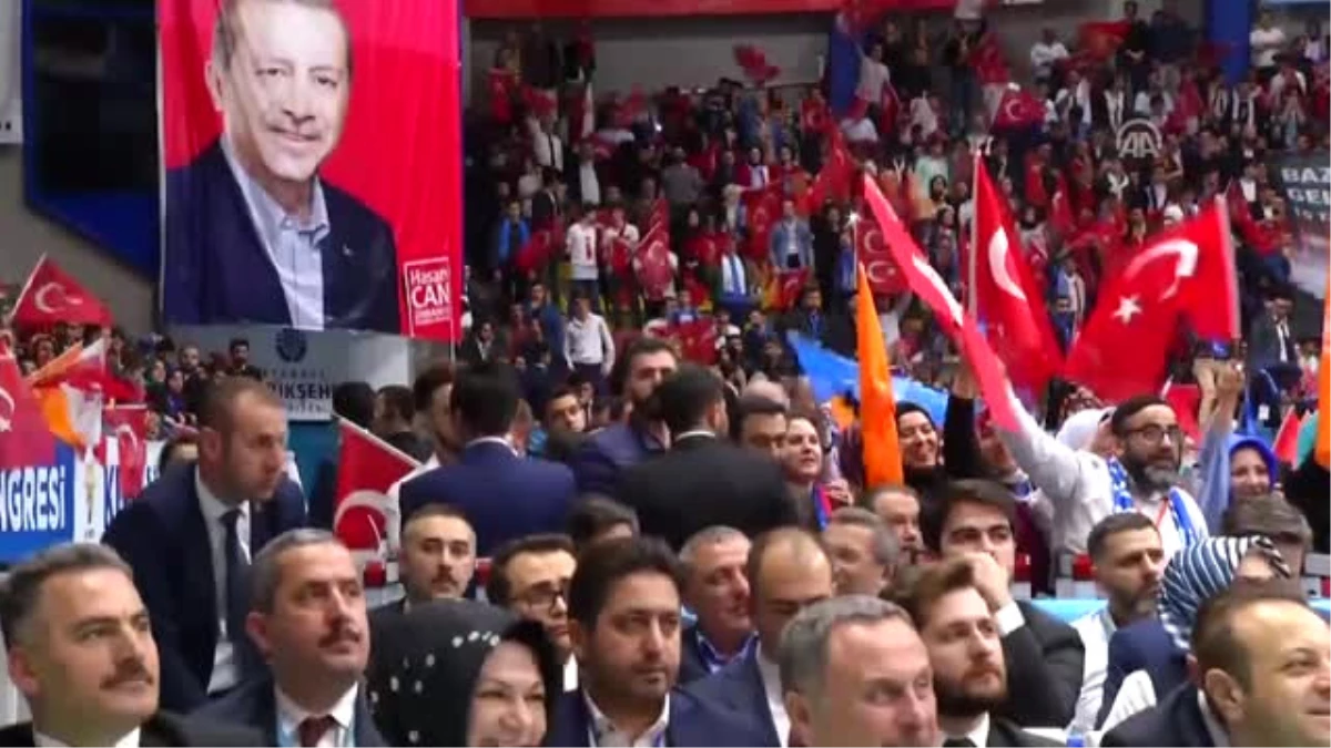 Cumhurbaşkanı Erdoğan: "Ümraniye\'mizdeki 2b Arazilerinin Tapusunu Hak Sahiplerine Teslim Ettik"