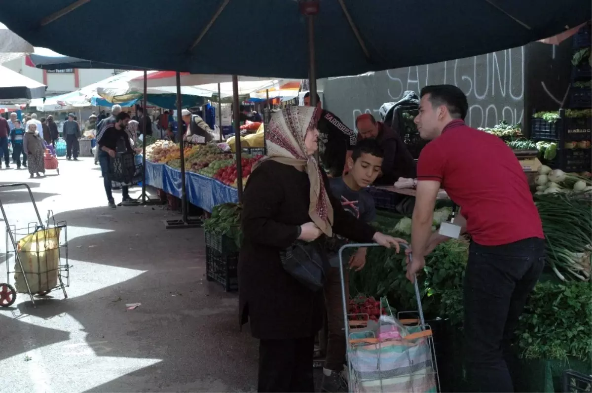 Gönüllü 6 Lise Öğrencisi Yardım Timi Kurdu, Yardım Edene Kadar Akla Karayı Seçti