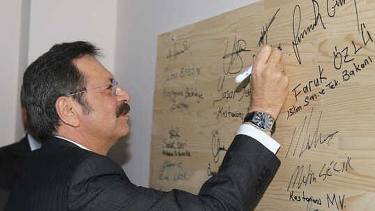 Hisarcıklıoğlu: Oda ve Borsaların İllerdeki Yatırımlarını Destekliyoruz