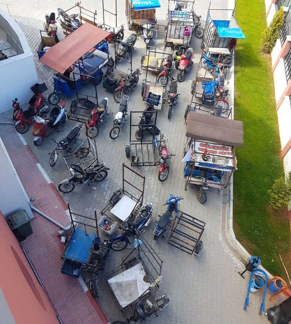 Mersin\'de Tescilsiz ve Plakasız Motorlar Toplatılıyor