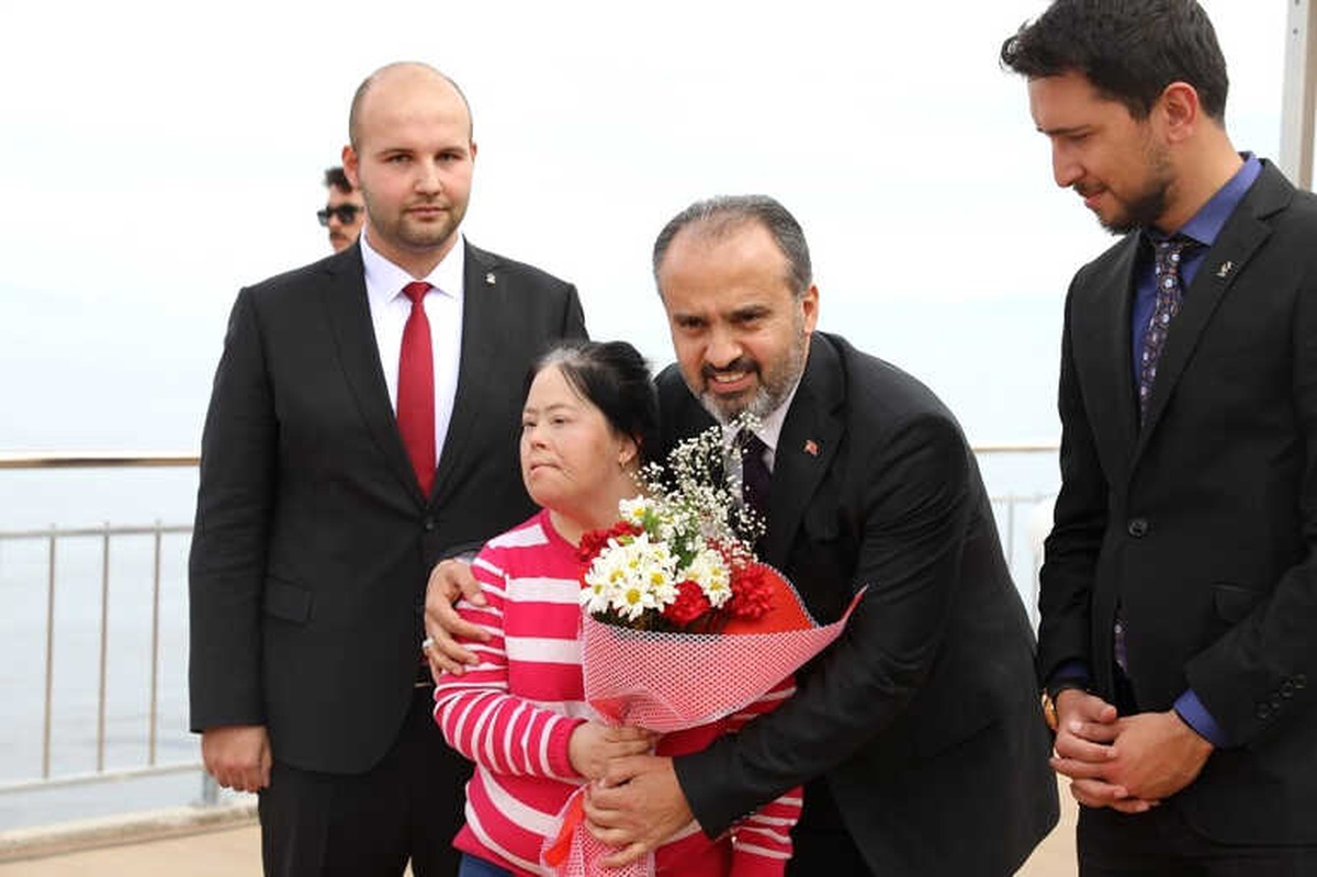 Mudanya Sahilleri Büyükşehir ile Güzelleşiyor