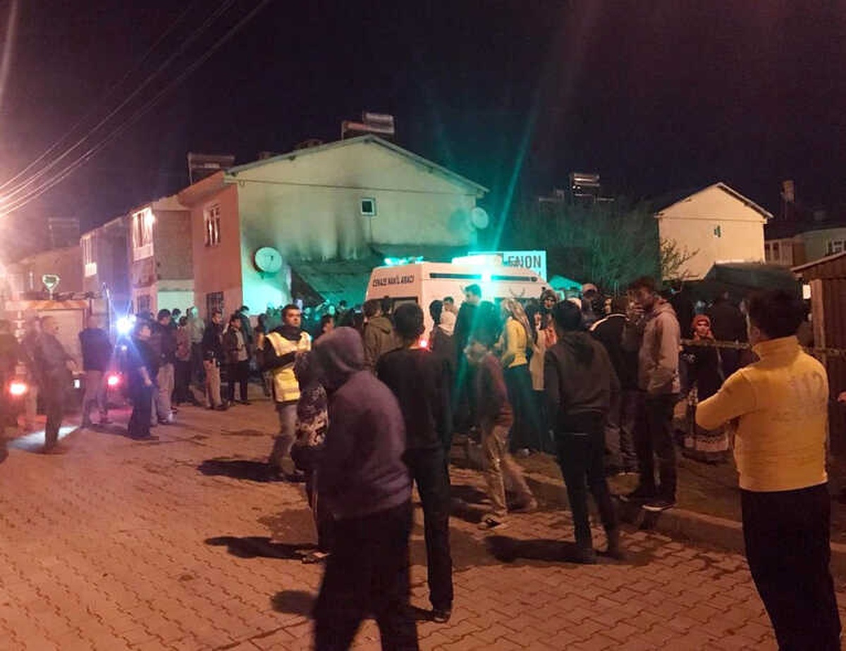 Odunluk Yangınında 1 Kişi Hayatını Kaybetti