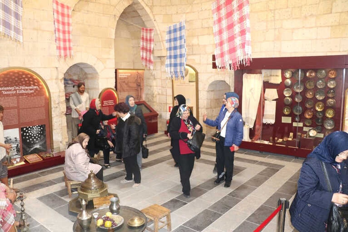 Hamam Müzesinde Turist Yoğunluğu