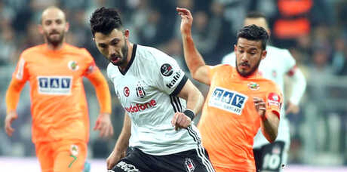 Tolgay Arslan: "Eski Futbolumuzu Oynamamız Gerekiyor"