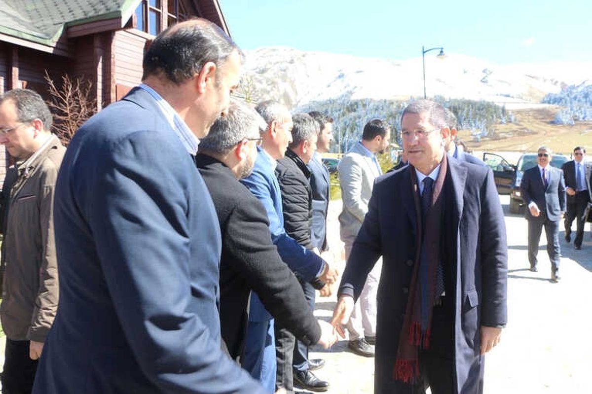Türkiye, Azerbaycan ve Gürcistan Savunma Bakanları Giresun\'da Yaylada Buluştu