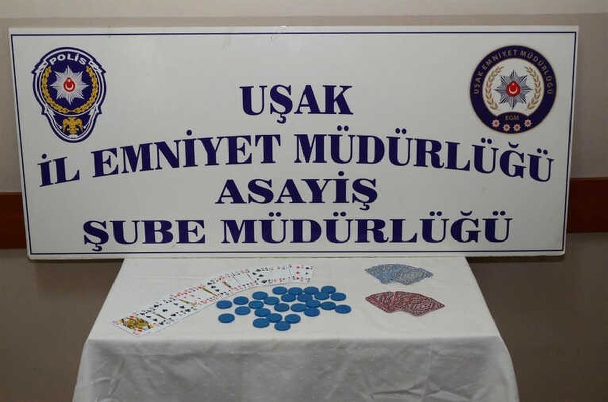 Uşak\'ta Kumarcılara Şok Baskın