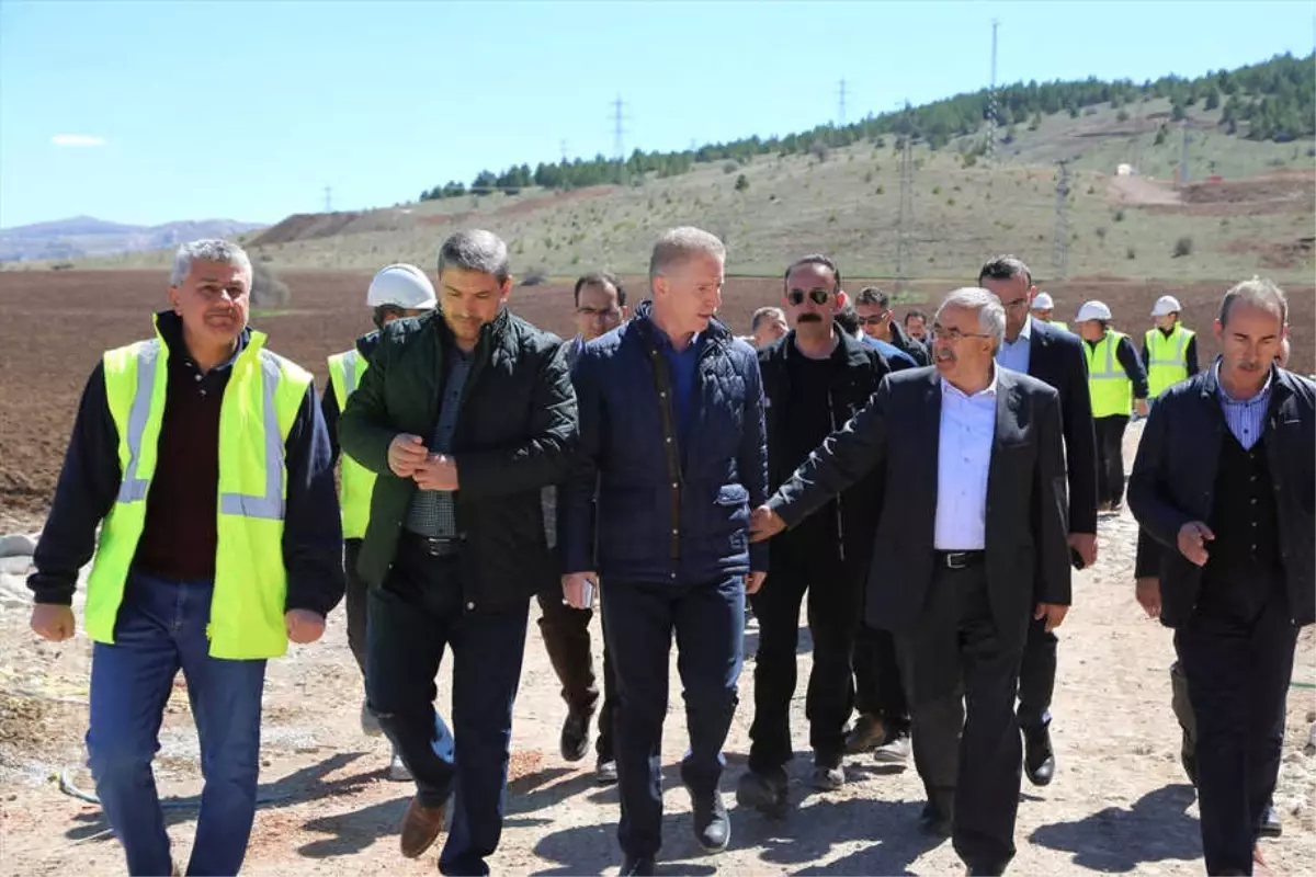 Vali Gül ve Milletvekili Soluk, Yurt İnşaatını İnceledi