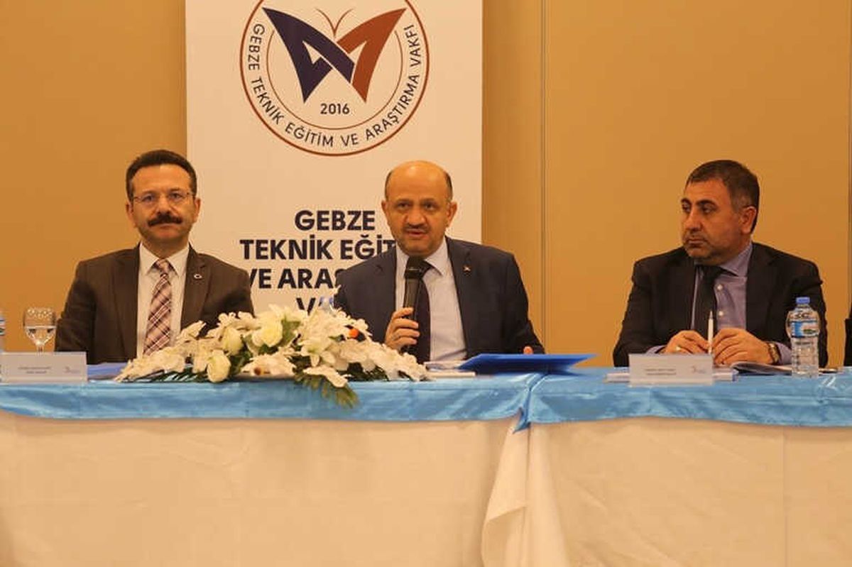 Başbakan Yardımcısı Işık: "Hür ve Bağımsız Olacaksak Kritik Teknolojileri Kendimizin...