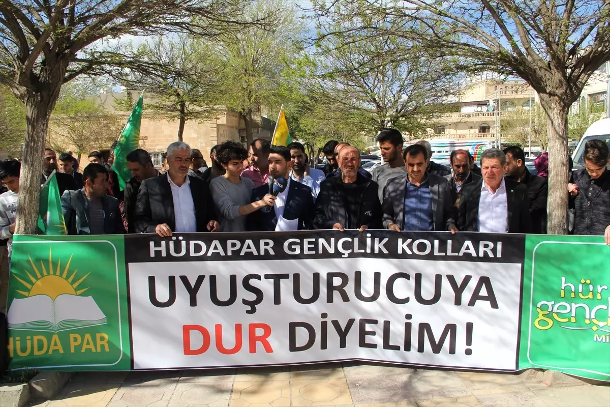 Hüda Par\'lı Gençler Uyuşturucuya "Dur" Dedi