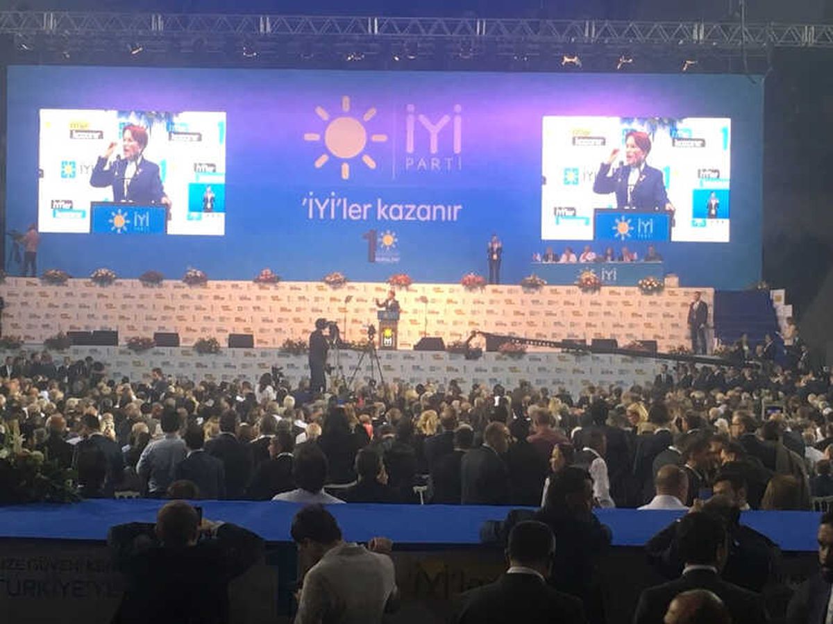 İyi Parti Olağanüstü Kongresi Başladı