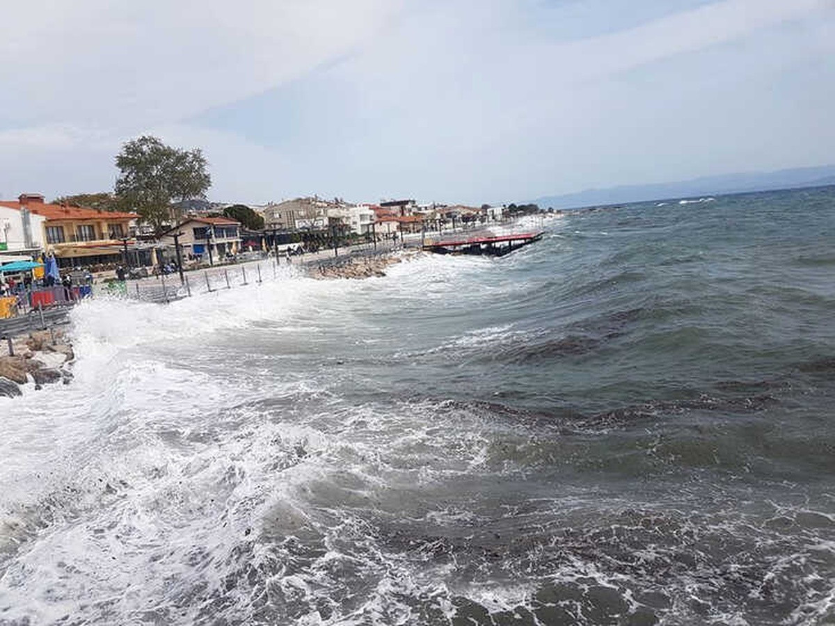 Lodos Fırtınası Etkili Oluyor