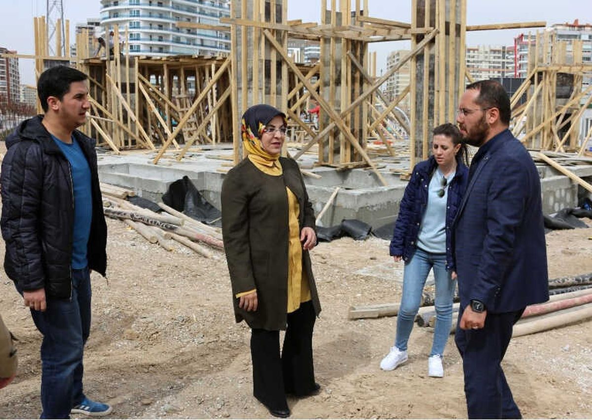Meram\'a Örnek Cami