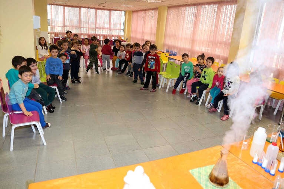 Minik Bilim Adamları Yenimahalle\'de Yetişiyor