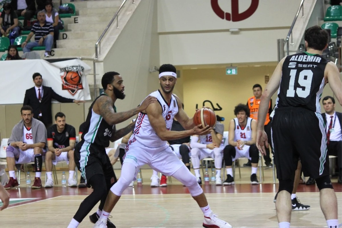 Tahincioğlu Basketbol Süper Ligi: Eskişehir Basket: 89 - Darüşşafaka Basketbol: 82