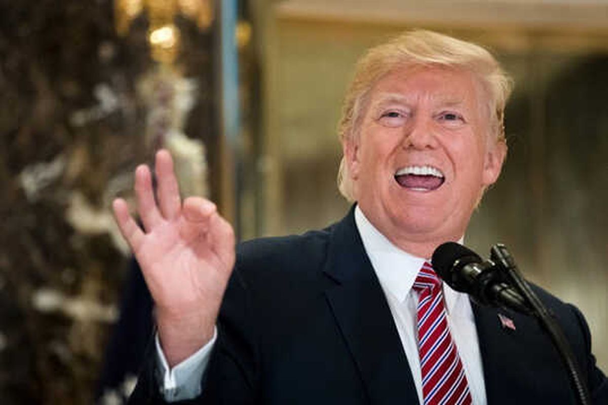 Trump, Bezos\'un Gazetesi Washington Post\'u Hedef Aldı