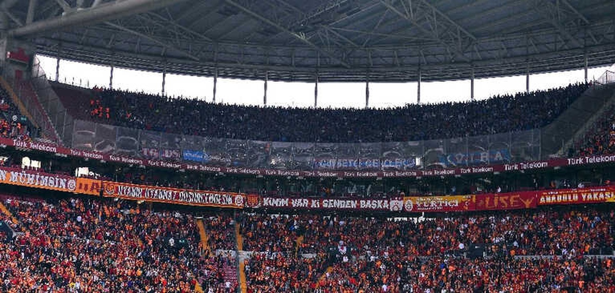 Türk Telekom Stadyumu\'ndaki Seri 20 Maça Çıktı