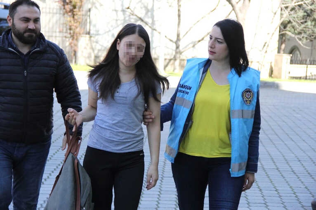 Uyuşturucuyla Yakalanan 17 Yaşındaki Kadın ile Kocası Tutuklandı