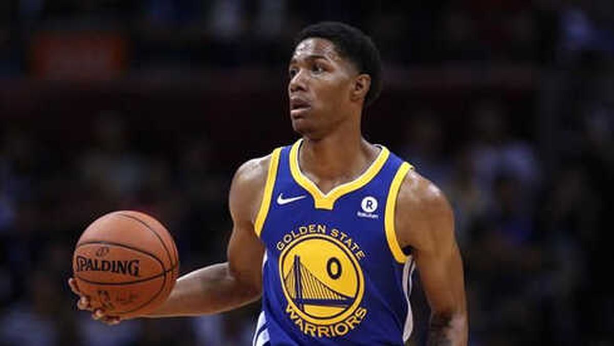 Warriors\'a Evinde Bir Şok Daha