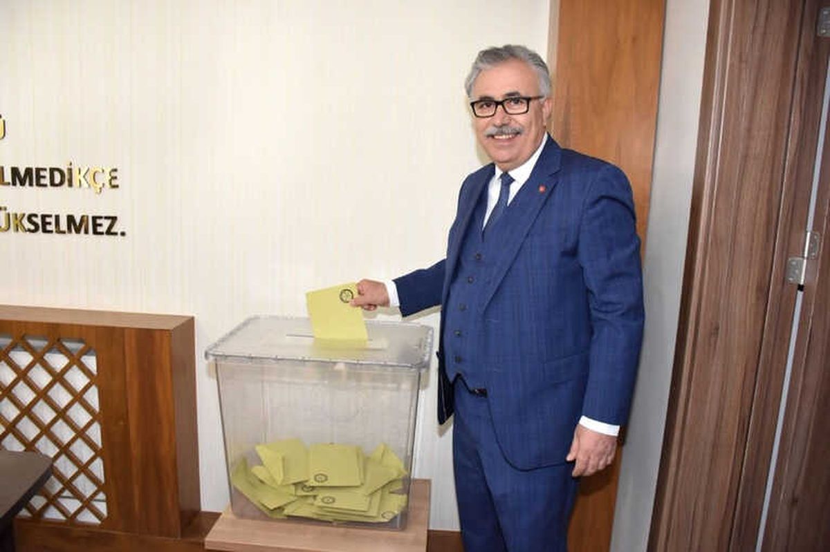 Aksaray Ticaret Borsası Başkanı Özkök Güven Tazeledi