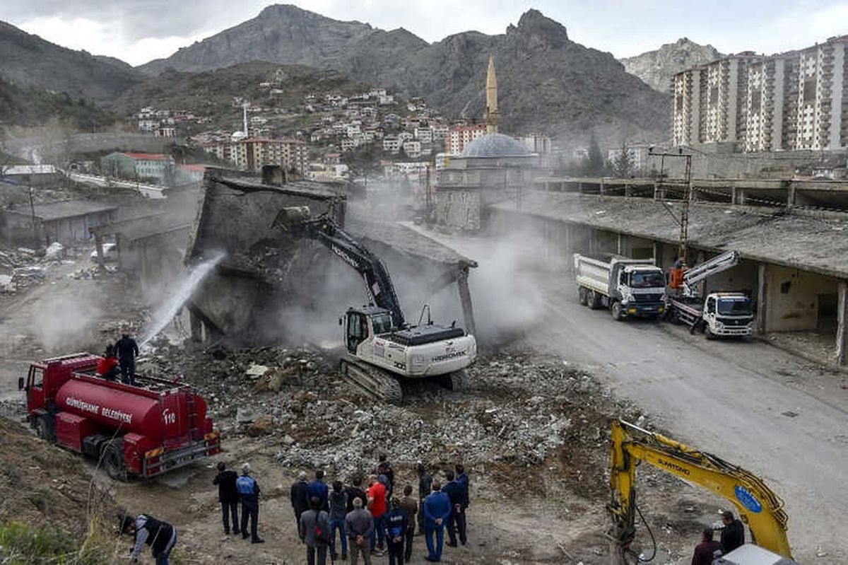 Başkan Avm İçin İlk Kazmayı Kendisi Vurdu