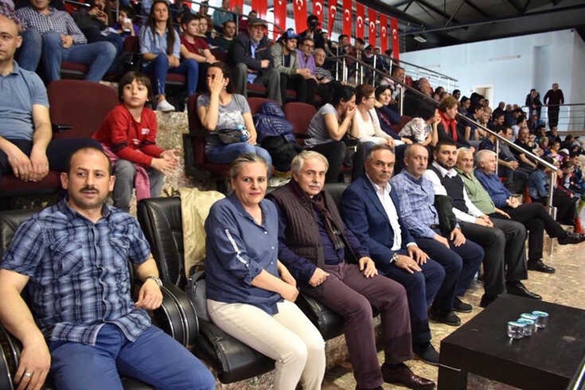 Başkan Ay\'dan Basketbol Takımına Tam Destek