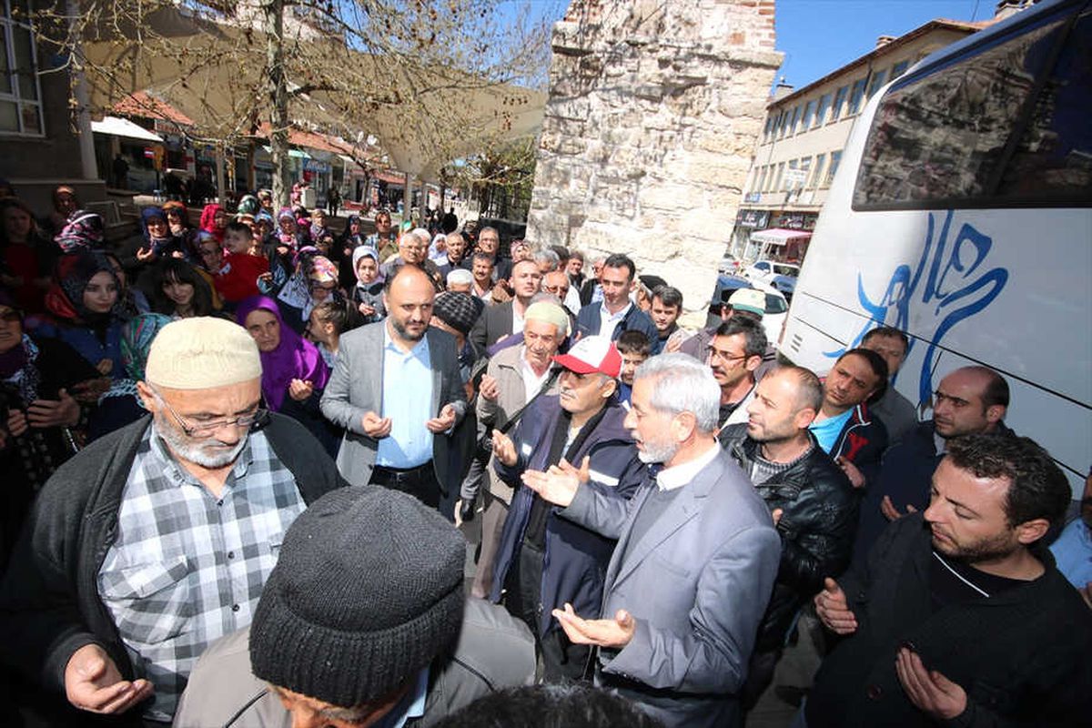 Başkan Özaltun, Umre Yolcularını Uğurladı